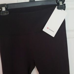 Lululemon keep the heat tight